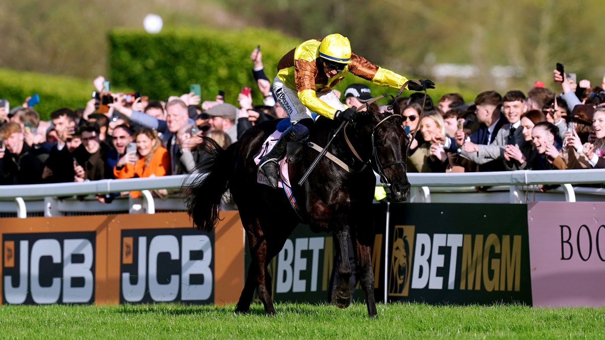 Galopin Des Champs, Labo Jeer Ku Guuleystay Tartanka Gold Cup-ka Cheltenham, Waa La Geeriyoodey