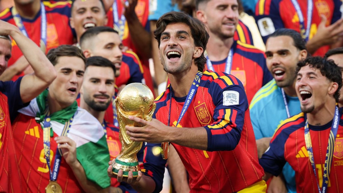 PSG waxay xaqiijisay saxiixitaankii Ferran Torres ee Barcelona