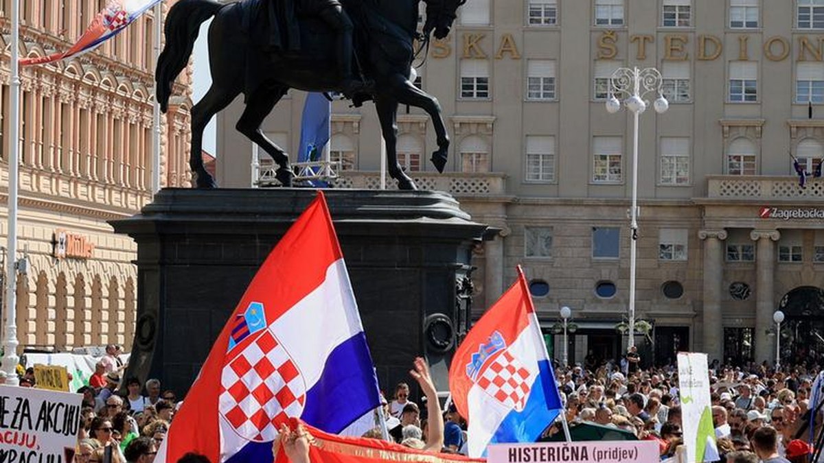 Banaanbax weyn oo ka dhacay Zagreb oo diyaaradaha dhaqaale ee dalka Croatia ku eedeeyay inay u ogolaatay inay waxyeello geysato deegaanka