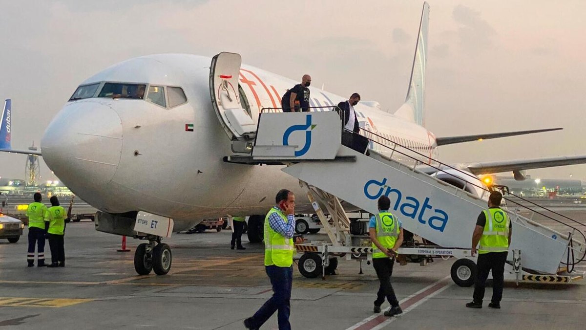 Hawo-gacmeedka FlyDubai ee u socday Israel wuxuu ku dhacay Saudi Arabia kadib dagaal u dhexeeya laba halyeeyo