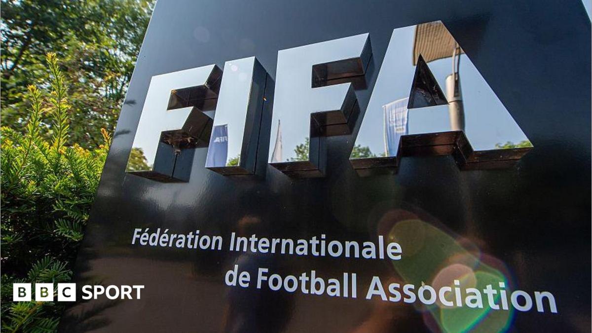 Madaxweynaha FIFA oo ka xoreeyay xiriirkiisa maamulaha guud ee u xilsaaran arrimaha ganacsiga