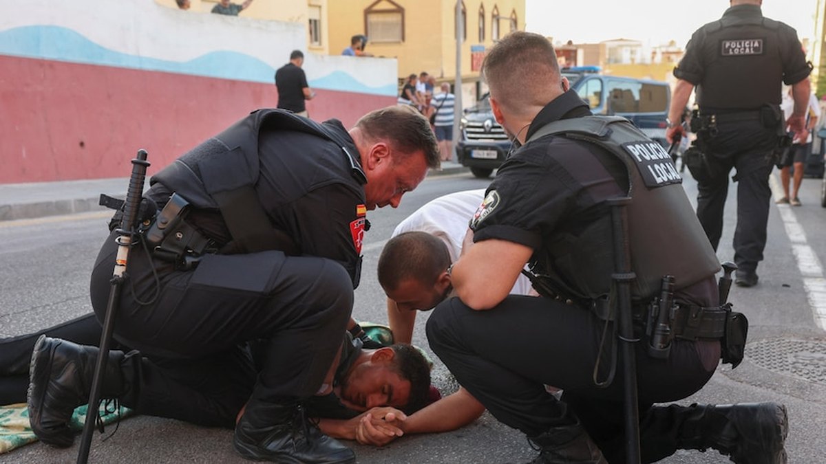 Wasaradda Arrimaha Gudaha Morocco Oo Cusboonaysiisay Sababaha Qulqulka Tahriibayaasha ee Ceuta