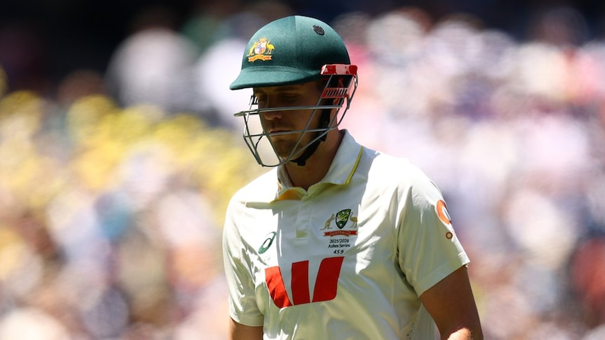 Xulka Australia oo kulamada Bangladesh ku bilowday xaalad cadaadis ah
