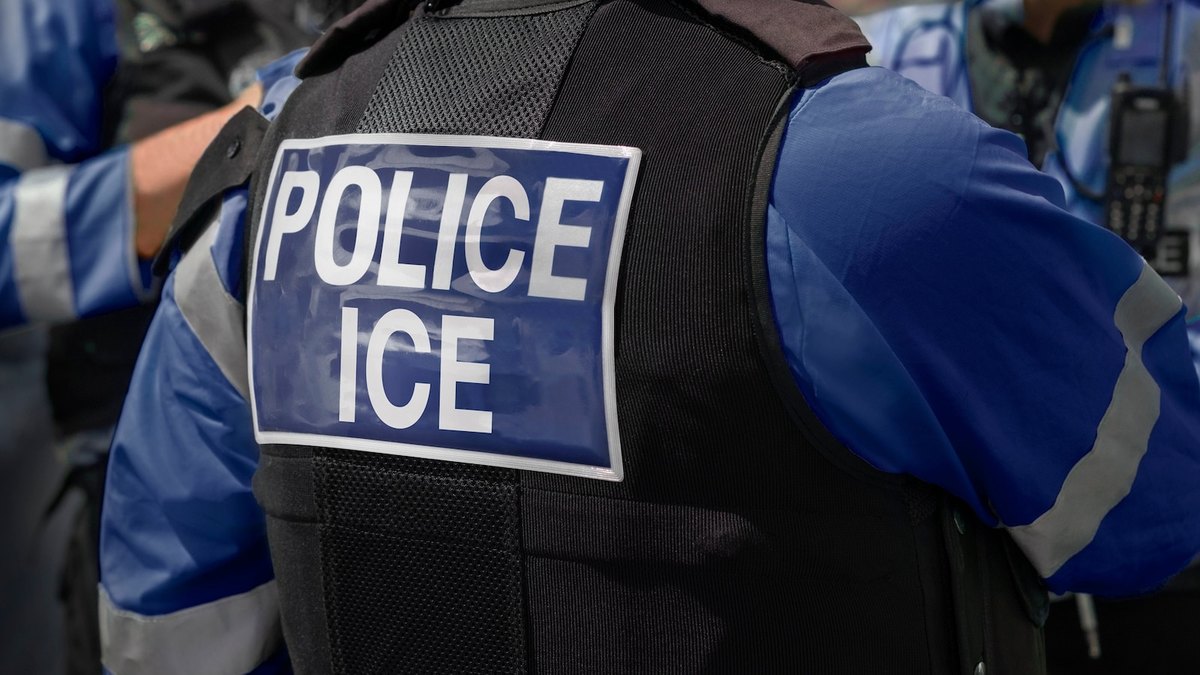 Muqaallo iyo xayeysiisyo ku saabsan xadgudubyo: Ciidamada ICE ayaa la sheegay inay isticmaaleen ereyo la xiriira xuduudaha
