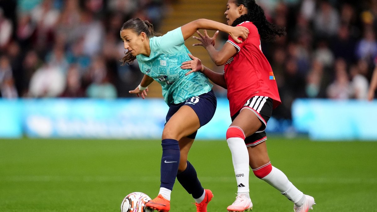 Putellas ku biiray ciyaarta London City Lionesses oo guulaysatay Manchester United Women