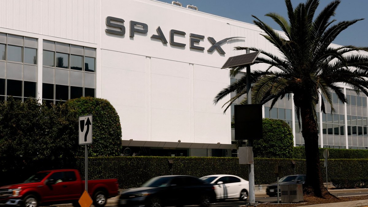 SpaceX waxay soo gashay khasaare $541 milyan, laakiin wuxuu ka yar yahay saadaasha falanqeeyayaasha