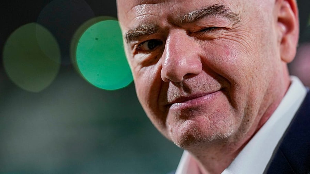 Ururka Kubadda Cagta ee England Oo Joojinaya Taageerada Madaxweynaha FIFA Gianni Infantino