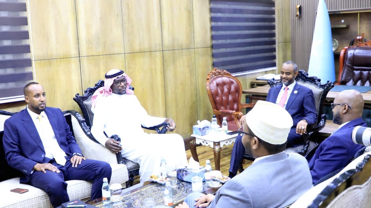 Ra'i-saalka Baarlamaanka Federaalka Soomaaliya iyo Safiirka Sacuudiga ayaa ku wada hadlay xiriirka labada dal