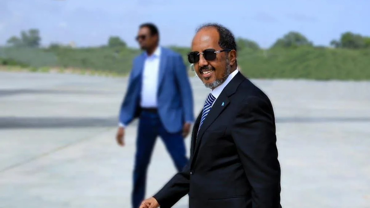 Madaxweyne Xasan Sheekh oo u baxaya safar dibadda ah