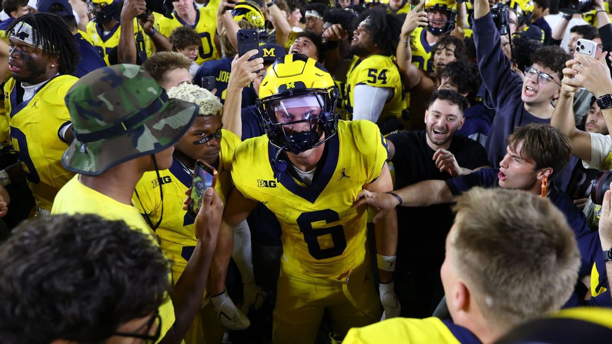 Ciyaaraha Barwaaqo-sooranka: Michigan waxay ku guuleysatay Western Michigan iyadoo waqtiga ku dhacay 13-12