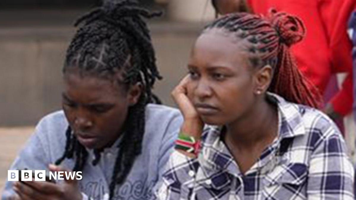 Xukuumadda Kenya iyo shaqaalaha diyaaradaha ayaa heshiis ku gaarey in la joojiyo baaritaanka diyaaradaha