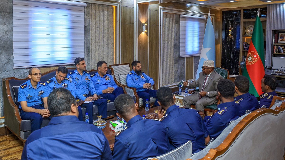 Somaliya iyo Pakistan Wada Hadlaan Horumarinta Ciidamada Dagaalka iyo Xiriirka Milatariga