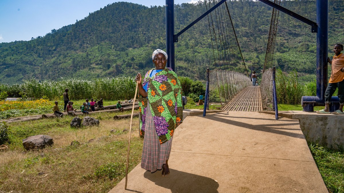 Buundooyinka Fika ee Rwanda oo furmay adeegsiga bulshooyinka dooxada
