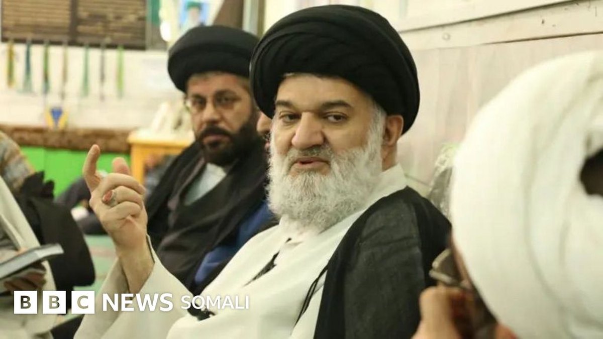 Mohammad Baqer Kharrazi: Wadaad aan xil dowladeed hayn oo xiriir la leh qoyska Khamenei