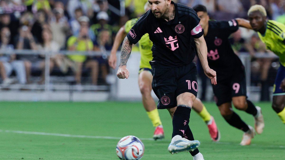 Lionel Messi wuxuu la wareegay lacag la xaqiijin waayay kadib markuu ciyaartoy kale ku dhuftay Inter Miami