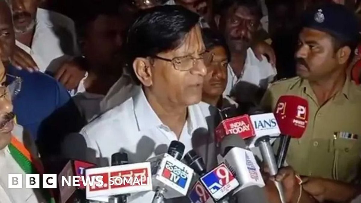 Wasiir Ingiriis ah oo amaanay Islaamka, waxaana la dalbaday inuu raalli-gelin ka bixiyo
