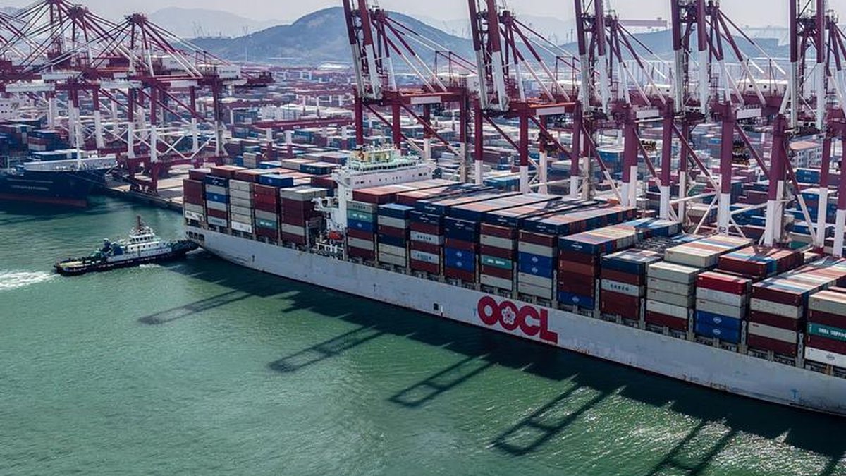 Dhulka Qiyoomada: Qaraxa Dhismaha Badda ee Qingdao Ku Dhintay 25 Qof, 5 Kale Waa La Eegay