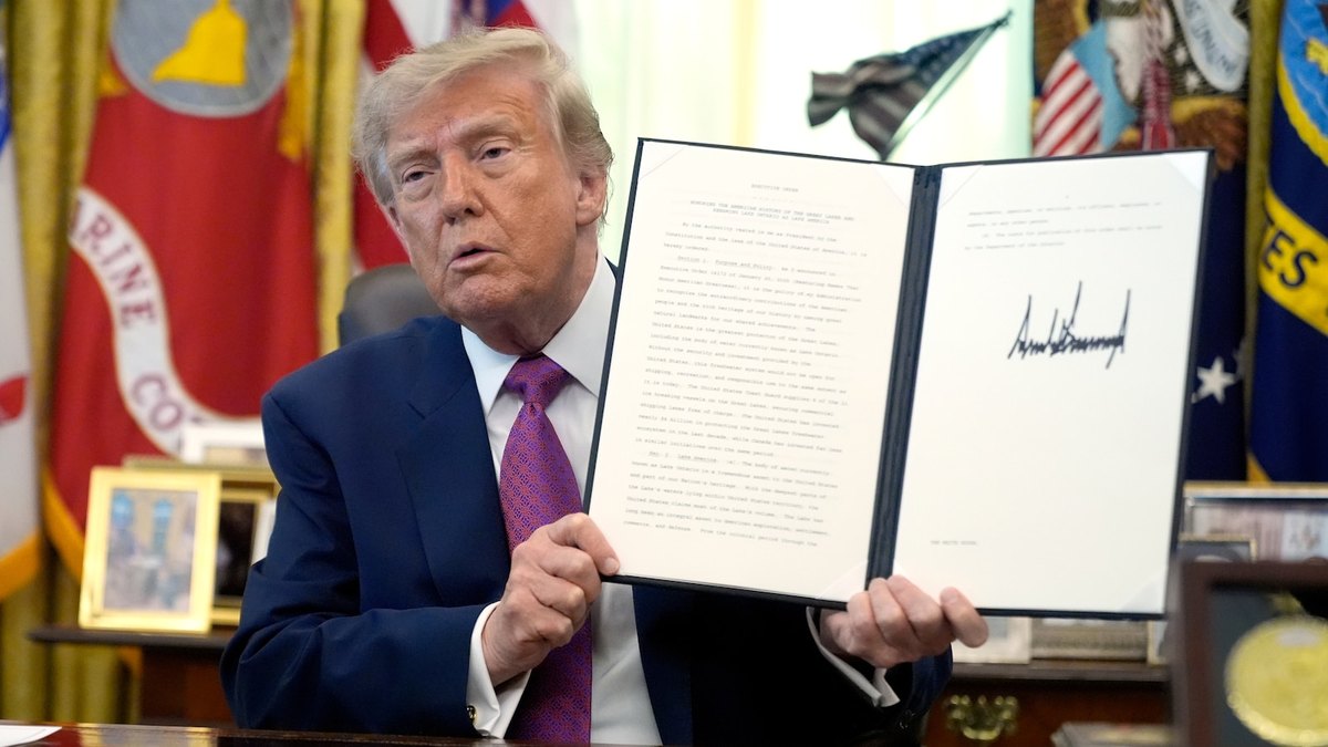 Qabiilka Seneca Oo Ka Codsanaya Trump Inuu Buriyo Amarka Magaca 'Lake America'
