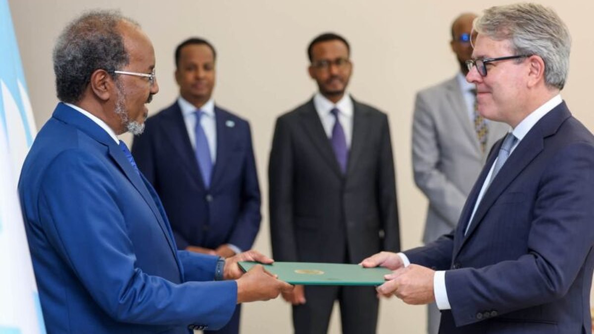 Koox hubeysan oo markab xamuul ah u soo afduubatay dhanka Soomaaliya