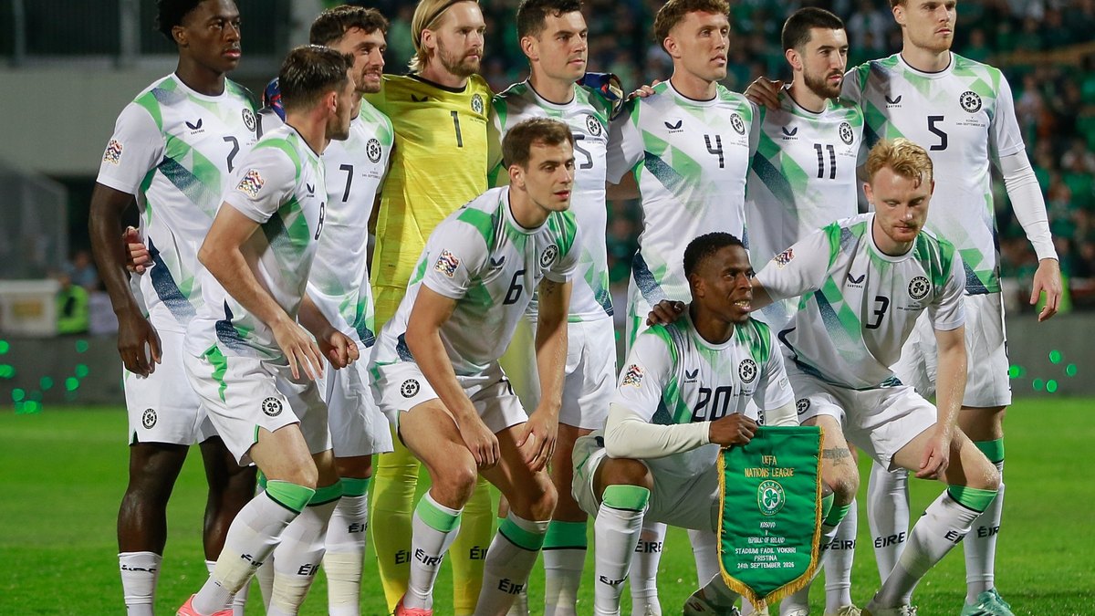 Dhaqdhaqaaq ayaa ka dhacay xarunta ciyaaraha ee Ireland ka hor inta uusan ciyaarta la wadaagin Israel