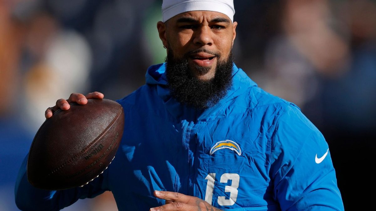 Keenan Allen wuxuu ku biiray kooxda Indianapolis Colts, isagoo la gudoonsiiyay heshiis sano ah