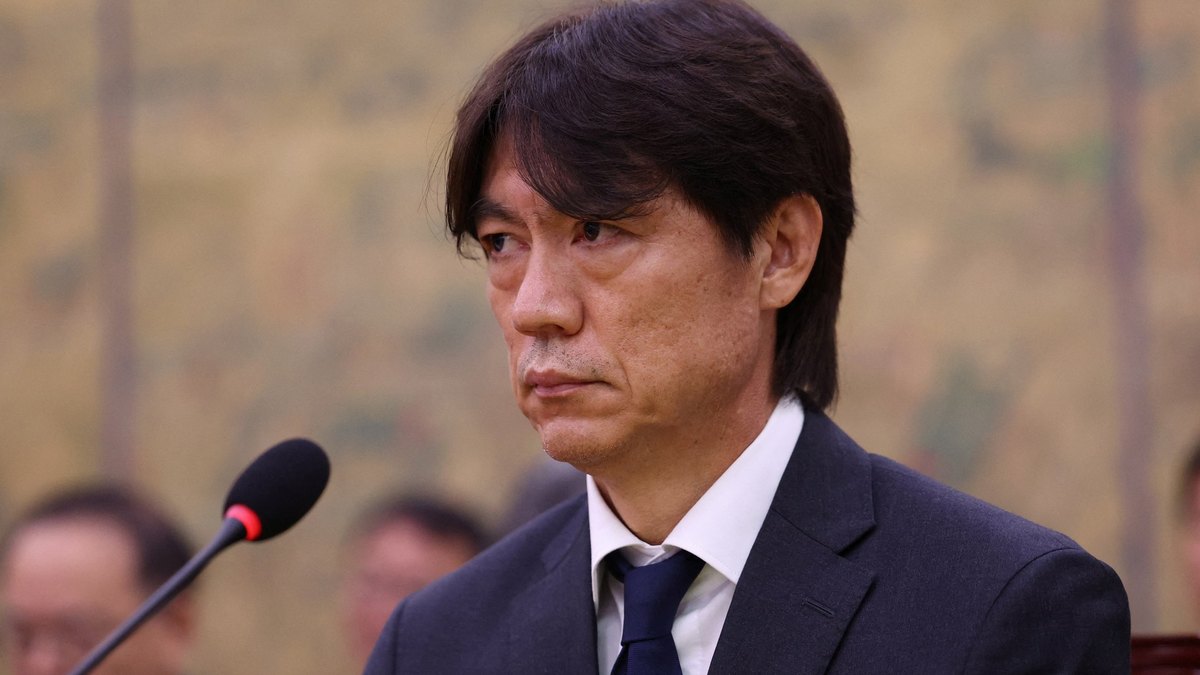Booliiska Seoul oo xaruntii Ururka Kubadda Cagta ee Kuuriyada Koonfureed galay baaritaan ku saabsan magacaabista Hong Myung-bo