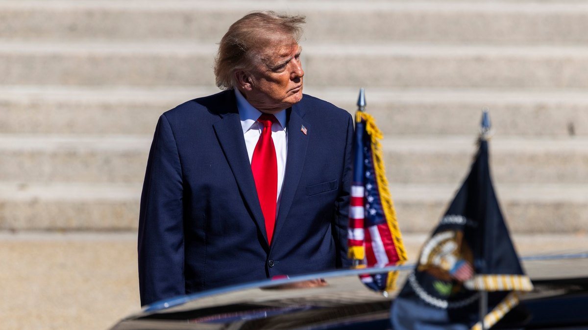 Madaxweyne Trump wuxuu diiday codsigii Iran ee furitaanka Badda Hormuz muddo todobaad ah