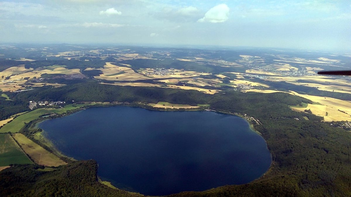 Dhaqdhaqaaq dhul-xoog ah oo cusub ka dhex jira Buur-volcano-ga Laacher See ee Jarmalka