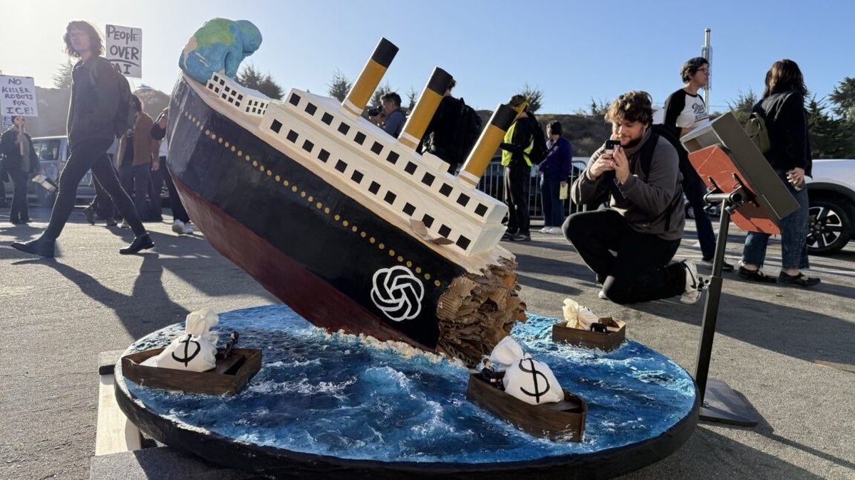 Qorista 'What Iceberg?' oo muujinaysa in hoggaamiyayaasha OpenAI ay ka baxayaan dhulka dhaqaaqa