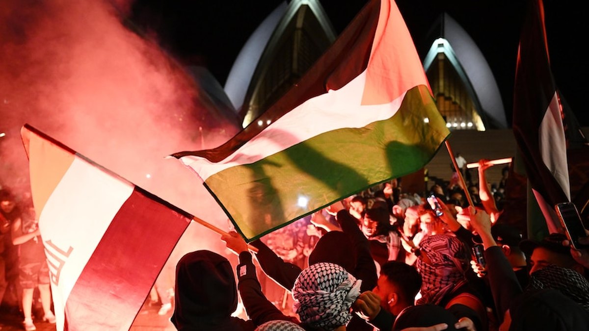 Guddiyaha Boqortooyada ee Sharcinimada Yuhuudda ayaa loo sheegay ficilada dibi-mudaaharaadayaasha Sydney ee 'foosha xun'