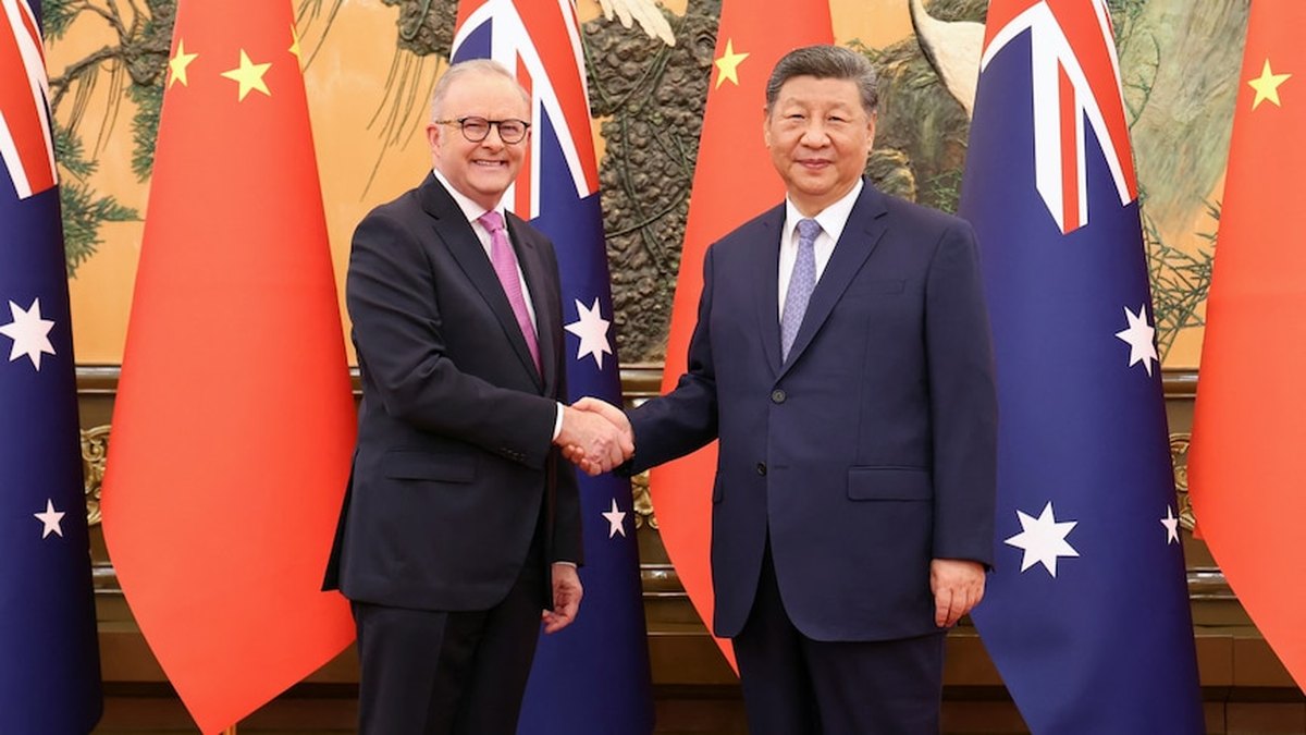Ambassador hore ee Australia ee Shiinaha: Xiriirka Canberra iyo Beijing waa mid daciif ah oo halis ah