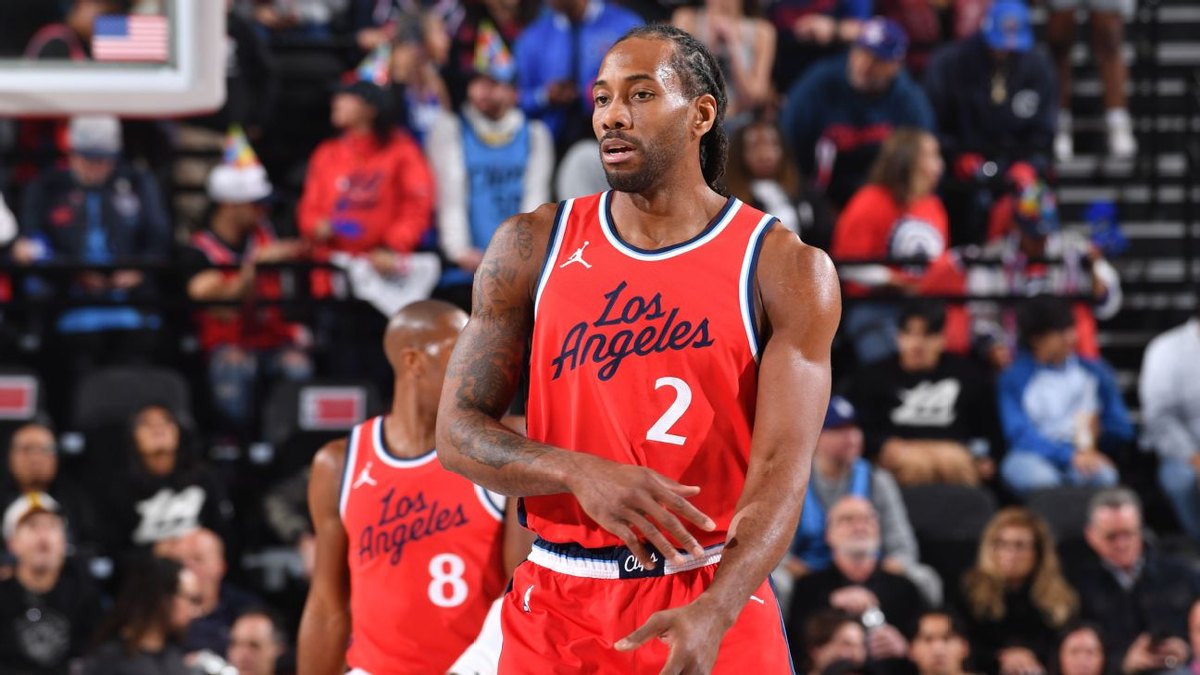 Kawhi Leonard iyo Daktronics heshiis kafaala ah oo aan la shaacin ayaa la sheegay inuu jiray