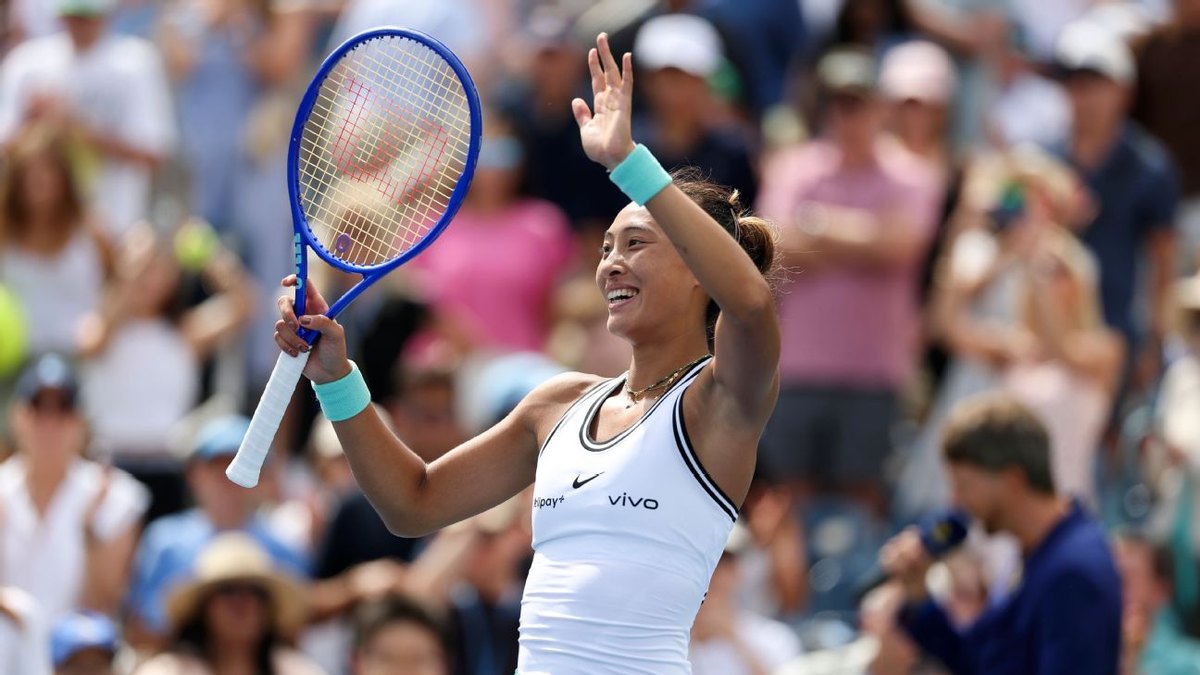Zheng Qinwen iyo Naomi Osaka ku guuleystaan tartanka US Open ee 4-aad
