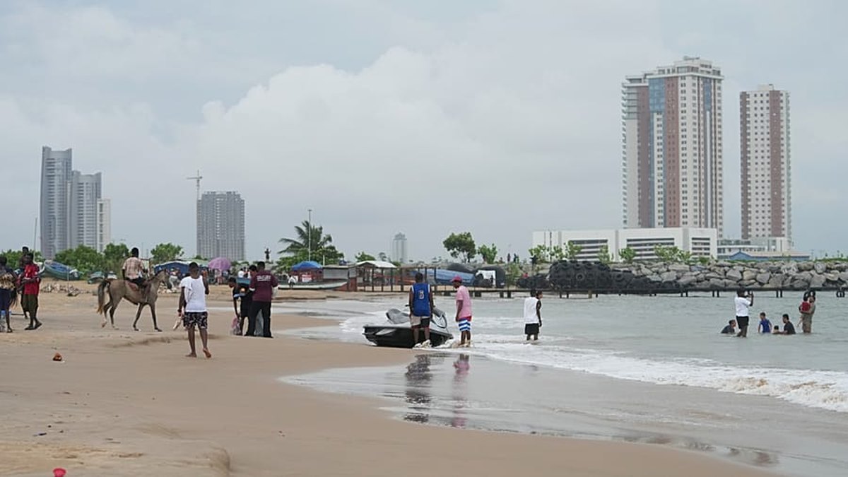 Xeebaha Lagos Oo Noqday Mid Qaali Ah Oo Ay Dadka Degani Ku Adkaatay Inay Tagaan