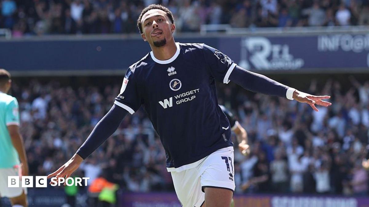 Brighton ku wareejiyeen Femi Azeez ka Millwall; heshiis £12.5m ah oo la gaaray