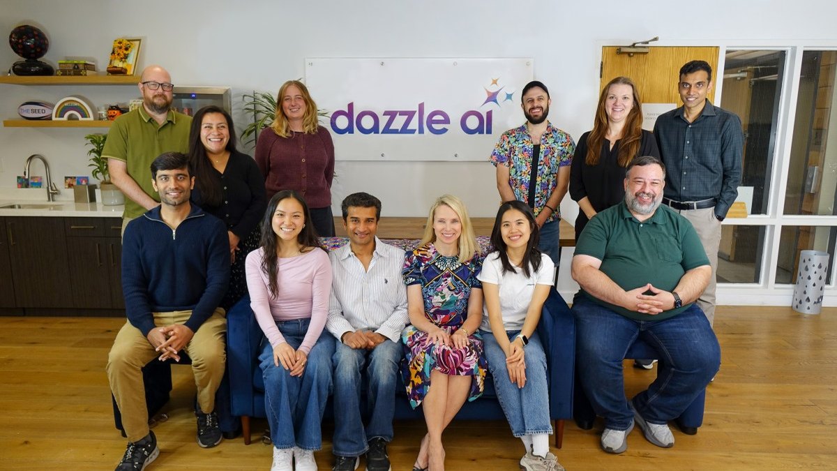 Marissa Mayer soo saartay Dazzle: AI-ga oo ku saleysan sawirradaaga