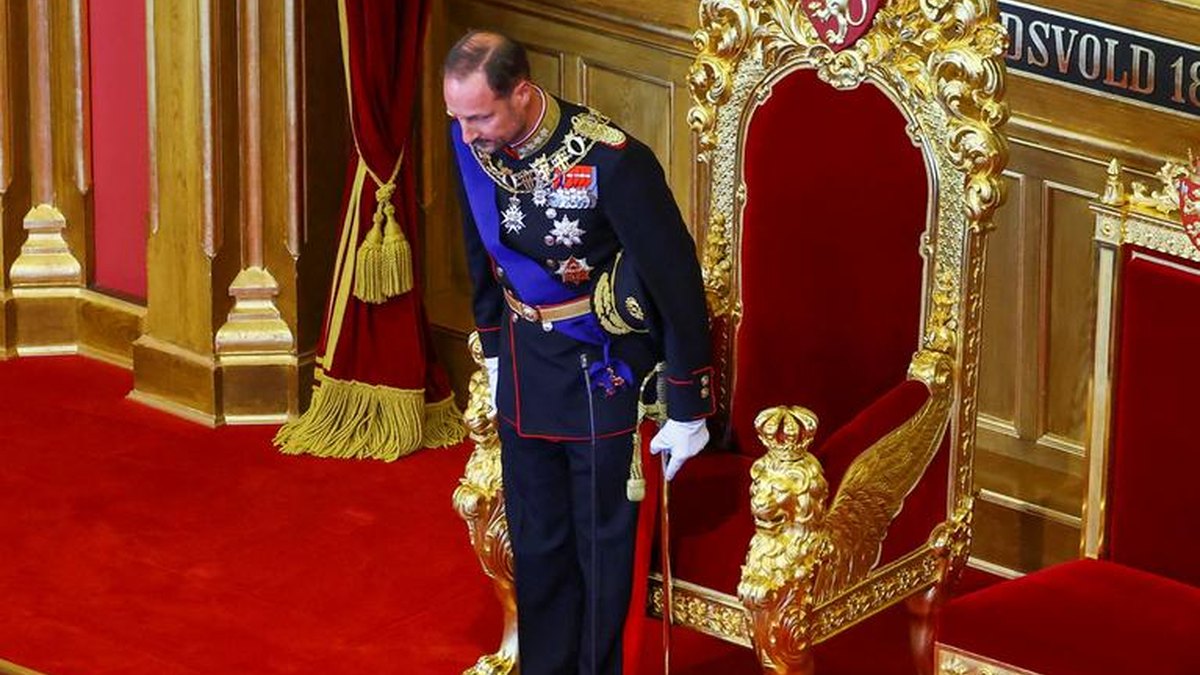 Boqor Haakon VIII wuxuu xaqiijiyay inuu noqdo boqor Soomaaliya