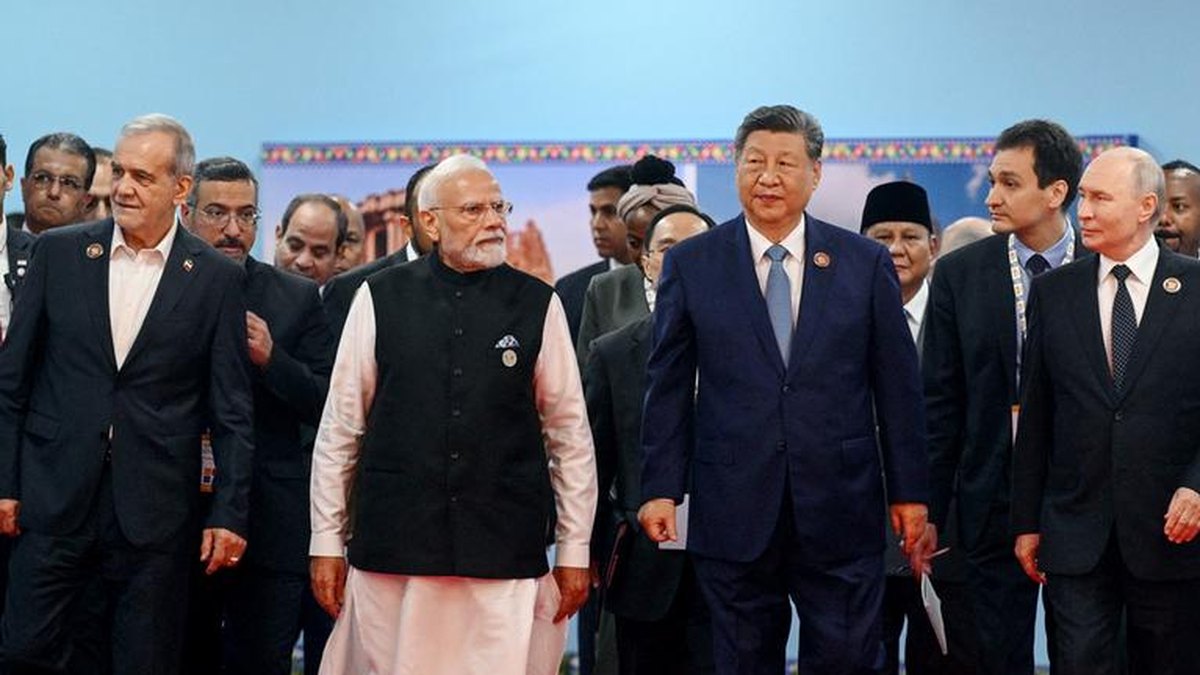 Madaxda BRICS waxay codsadeen in la xakameeyo khilaafka dhexdhexaadka