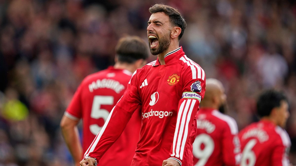 Fernandes Oo Saddex Gool Ku Dhaliyay Koodhiimkiisa Uu Man Utd 5-2 Ugula Wareegay Ipswich