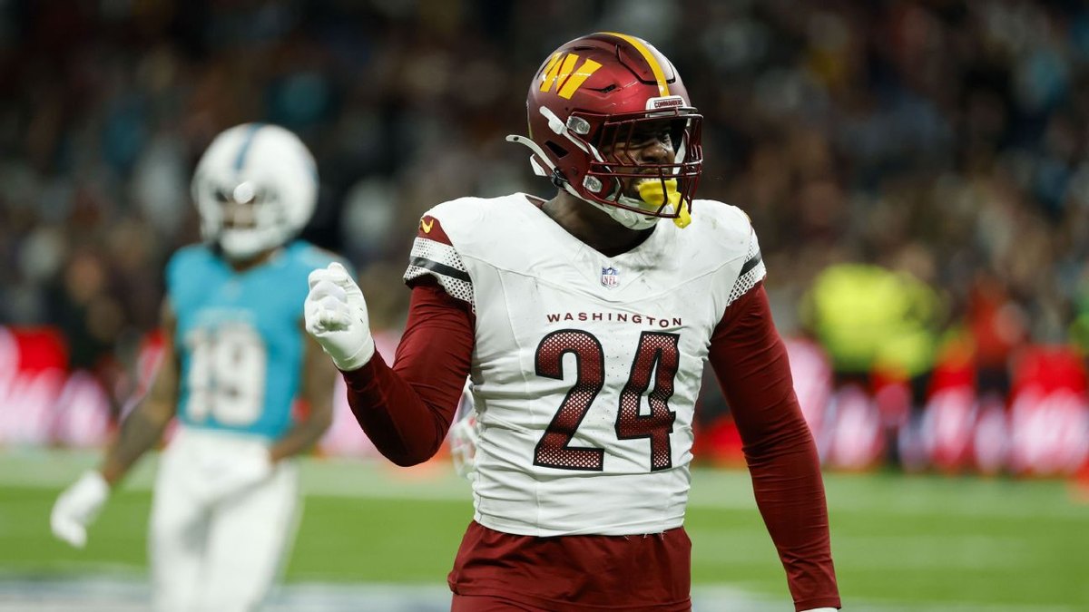 Von Miller wuxuu ku biiray kooxda Dallas Cowboys, isagoo la saxiixday heshiis sano ah