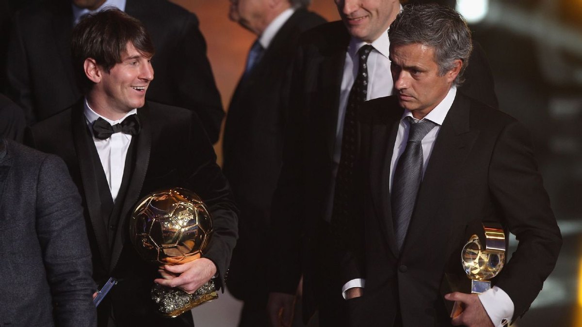 Mourinho wuxuu Messi uga digay inuu ka maqnaado: 'Ciyaartoy aan uga xumahay'