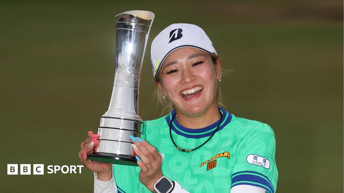 Shiho Kuwaki oo ku guuleysatay AIG Women's Open iyadoo play-off ka dhaleysay Esther Henseleit