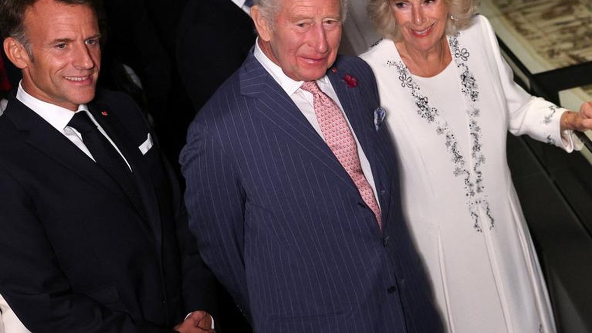 Madaxweynaha Faransiiska Macron iyo Boqorka Ingiriiska Charles III ku soo dhaweeyeen Bayeux Tapestry ee Muuseyga