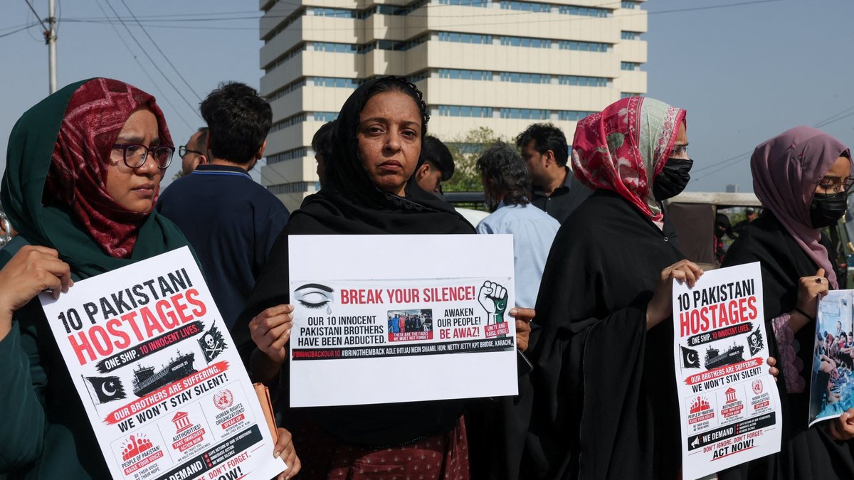 Dambiyada Barwaaqo-sooranka: Barakacayaasha Soomaaliya ku dileen lix askari oo ka tirsan koox barakacayaasha
