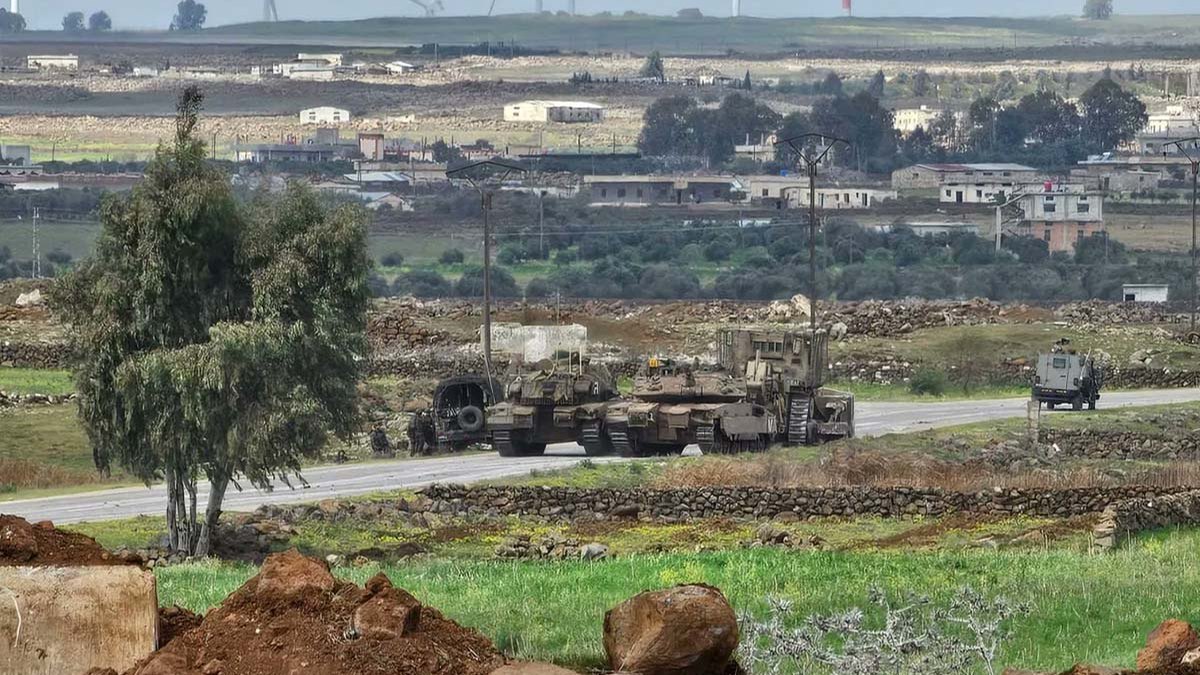 Ciidamada Iiraanku ku soo galayaan Daraa, kuwaas oo ku dhacay Quneitra iyo galbeedka Damaasq