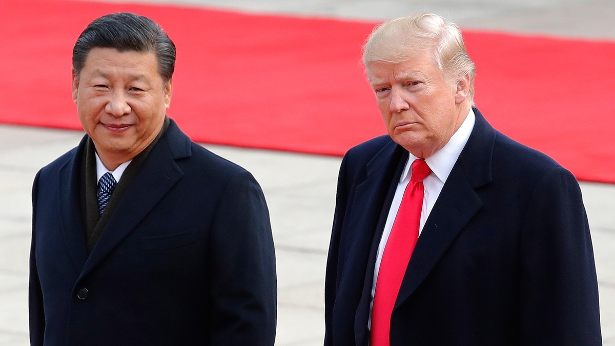 Madaxweynaha Shiinaha Xi Jinping wuxuu ku bilaabay booqashadiisa rasmiga ah ee Washington soo dhaweyn toos ah oo Trump ku sameeyay garoonka