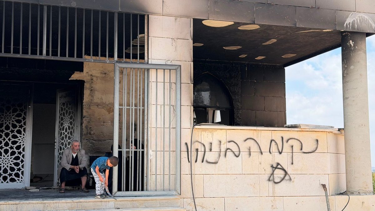Weerarro deg-deg ah oo ay sameeyeen deganayaasha Israa'iil ee ku baahsan Daanta Galbeed