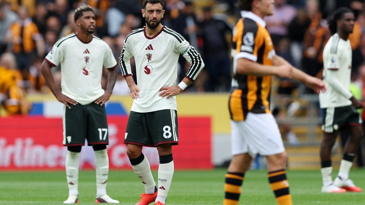 Man Utd ayaa 2-0 ku adkaatay Hull City xilli ay uga soo bilowday tartanka Premier League