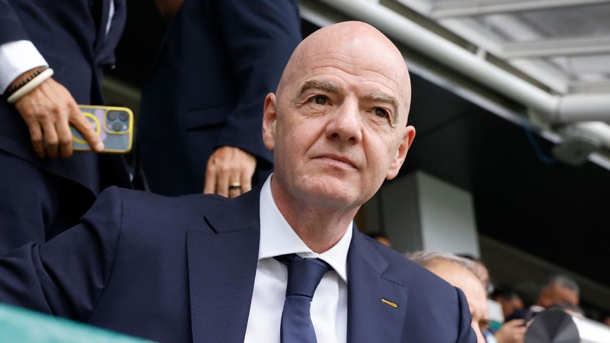 Infantino oo wajahaya caqabadaha xilka madaxweynenimada FIFA