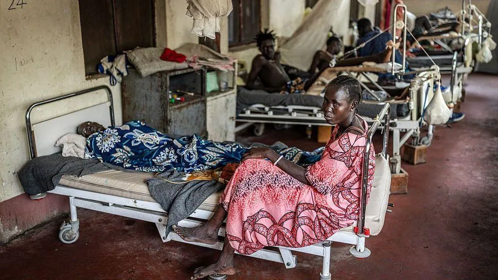 Wararka: Sudan’s healthcare system on brink of collapse after cuts,…